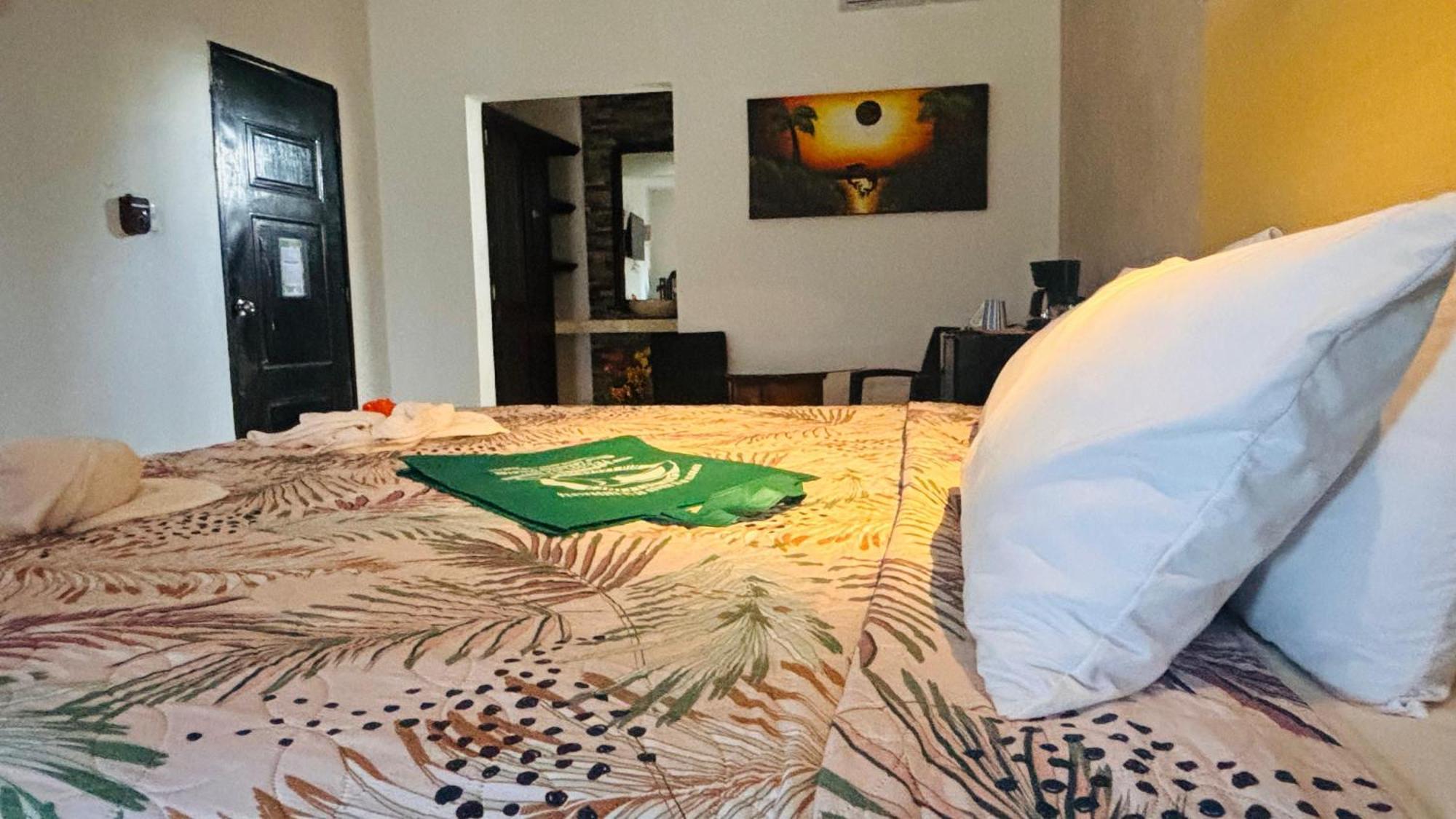 Casa Delfines Rio Lagartos Hotel Екстериор снимка